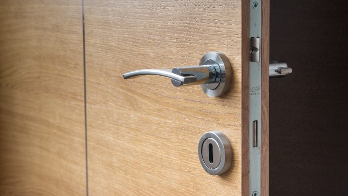 commercial locksmith near me